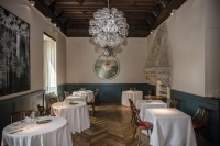  Vacation Hub International | Rex - Italy Room