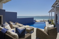  Vacation Hub International | Abalone House & Spa Room