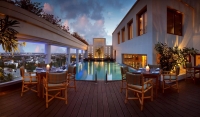  Vacation Hub International | The Raintree St Mary's Road Room