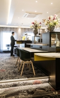  Vacation Hub International | Lancaster Hotel Room