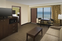  Vacation Hub International | Four Points by Sheraton Virginia Beach Oceanfront Room