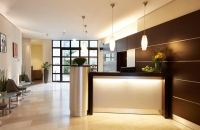  Vacation Hub International | Ghotel Hotel & Living Room