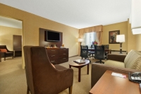  Vacation Hub International | Crowne Plaza Denver Airport Room