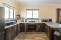  Vacation Hub International | Kamberg Valley Hideaway Room