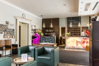  Vacation Hub International | Hotel Villa Carlton Room