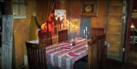  Vacation Hub International | Ye Olde Thatch Room