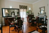  Vacation Hub International | Riversyde Manor - Queen Victoria Room