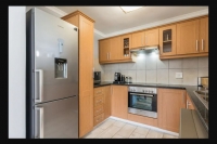  Vacation Hub International | 21 Manor Kingswood Room