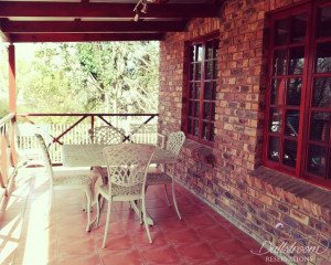  Vacation Hub International | Treelands Estate Abbey and Castle Room