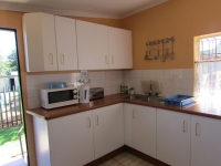  Vacation Hub International | Absolute Leisure Cottages - Thatched Cottage Room
