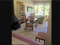  Vacation Hub International | 164 Church Street Room