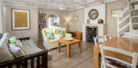  Vacation Hub International | Quainton Guest Lodge - The Nook Room