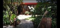 Vacation Hub International | Eagle's Rest Guest House Room