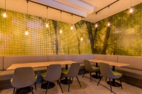  Vacation Hub International | Thistle Express Luton Room