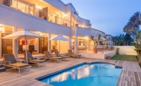  Vacation Hub International | Vetho House Room
