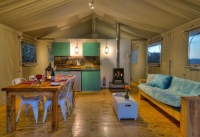  Vacation Hub International | AfriCamps at Oakhurst Room