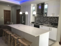  Vacation Hub International | Eden Palms Room