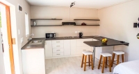  Vacation Hub International | Mulenvo Guest House Room