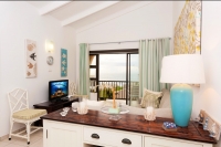  Vacation Hub International | Our Beach House Room