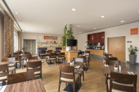 Vacation Hub International | Holiday Inn Express Cologne - Muelheim Room
