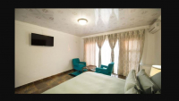  Vacation Hub International | Full Moon Paradise Lodge Room