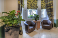  Vacation Hub International | City Continental Kensington London Hotel Room