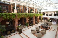  Vacation Hub International | Clayton Crown Hotel Room