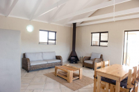  Vacation Hub International | African Game Lodge Room