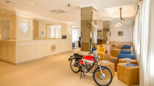  Vacation Hub International | Best Western Hotel Globus Room