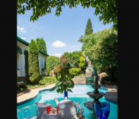  Vacation Hub International | Amour Le Fleur Room