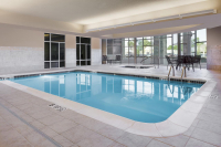  Vacation Hub International | Hilton Garden Inn Manhattan Room