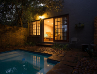  Vacation Hub International | 3040 on Freshwater Room