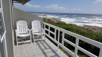  Vacation Hub International | On the Rocks B&B Room
