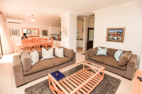  Vacation Hub International | Olive Sunbird Room