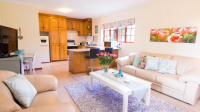  Vacation Hub International | Lavender Lane Room