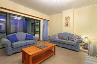  Vacation Hub International | Knightsbridge 407 Room