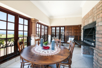  Vacation Hub International | Diamante Villa Room