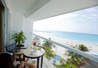  Vacation Hub International | Krystal Cancún Room