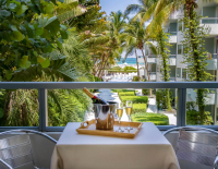  Vacation Hub International | The Sagamore Hotel Room