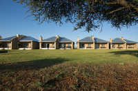  Vacation Hub International | Newlands Country Lodge Room