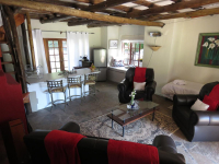  Vacation Hub International | His Vessel Guesthouse Room