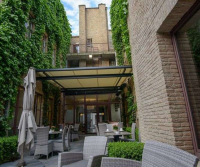  Vacation Hub International | Hotel Acacia Room