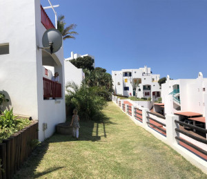  Vacation Hub International | Parissa Paradise Room