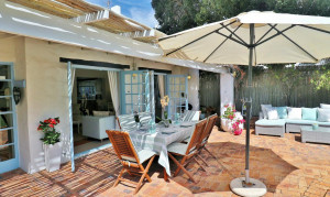  Vacation Hub International | Hout Bay Beach Cottage Room