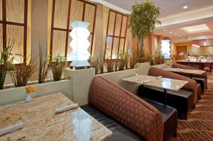  Vacation Hub International | Crowne Plaza Houston River Oaks Room
