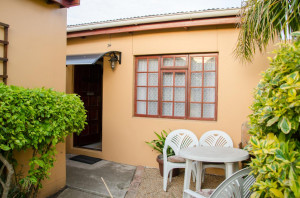 Vacation Hub International | Baylodge Guest House Room