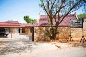  Vacation Hub International | Quereba Bed and Breakfast Room