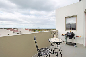  Vacation Hub International | Whale Watcher's - Regal Loft Room