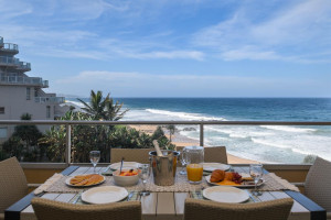  Vacation Hub International | Ballito Luxury beach front Apartment Room