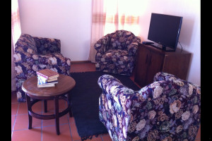  Vacation Hub International | Janes Guest House - St Claire's Self Catering Cottage Room
